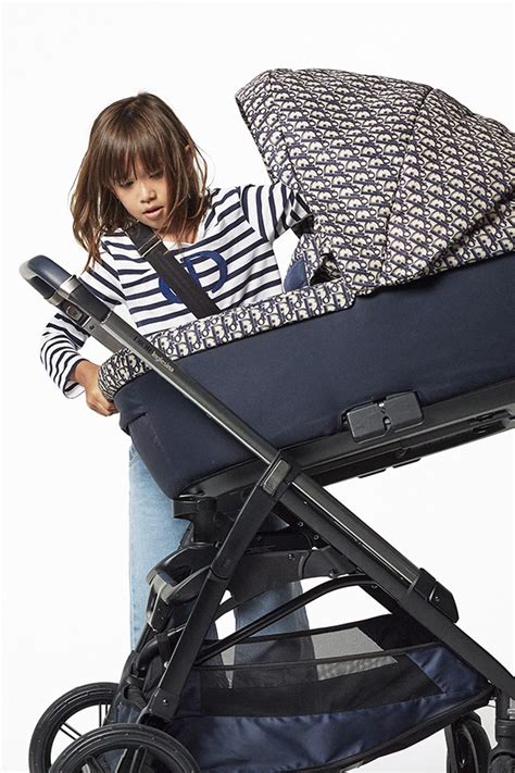 christian dior bebek arabası|The Baby Dior Stroller.